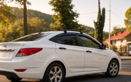 Hyundai Solaris II рестайлинг, 2013 год, 800 000 рублей, 2 фотография