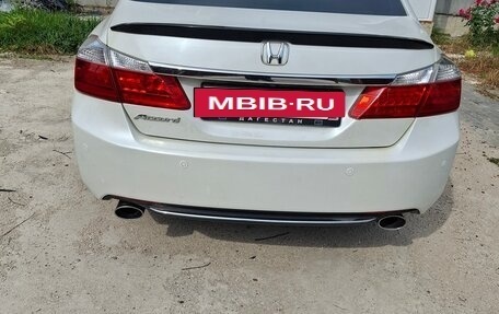 Honda Accord IX рестайлинг, 2013 год, 1 350 000 рублей, 2 фотография