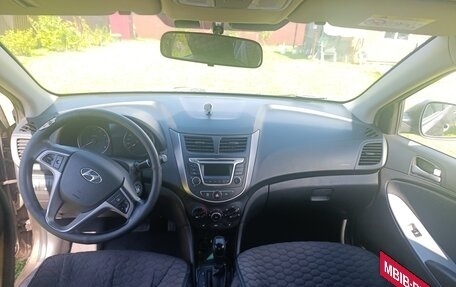Hyundai Solaris II рестайлинг, 2014 год, 850 000 рублей, 4 фотография