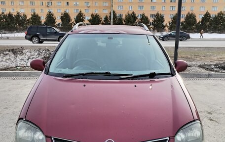 Nissan Tino, 1999 год, 165 000 рублей, 1 фотография