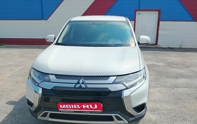 Mitsubishi Outlander III рестайлинг 3, 2021 год, 2 490 000 рублей, 1 фотография