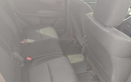 Mitsubishi Outlander III рестайлинг 3, 2021 год, 2 490 000 рублей, 12 фотография