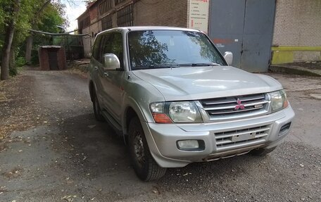 Mitsubishi Pajero III рестайлинг, 2001 год, 520 000 рублей, 2 фотография