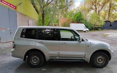 Mitsubishi Pajero III рестайлинг, 2001 год, 520 000 рублей, 4 фотография