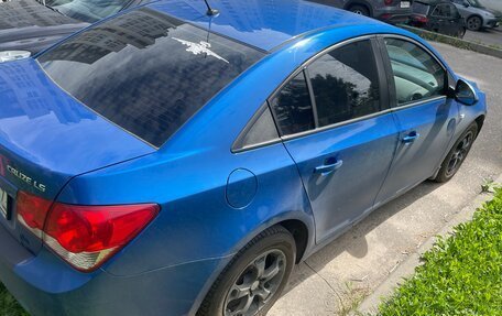 Chevrolet Cruze II, 2011 год, 680 000 рублей, 2 фотография