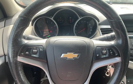 Chevrolet Cruze II, 2011 год, 680 000 рублей, 9 фотография