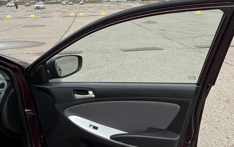 Hyundai Solaris II рестайлинг, 2012 год, 700 000 рублей, 11 фотография