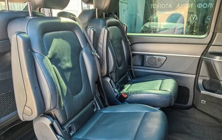 Mercedes-Benz V-Класс, 2019 год, 5 400 000 рублей, 15 фотография