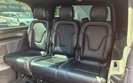 Mercedes-Benz V-Класс, 2019 год, 5 400 000 рублей, 14 фотография