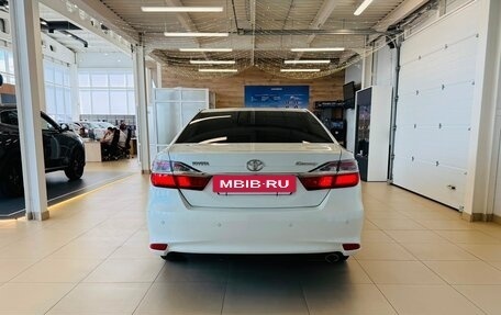 Toyota Camry, 2016 год, 2 089 000 рублей, 5 фотография