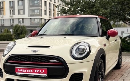 MINI Hatch, 2018 год, 2 490 000 рублей, 3 фотография
