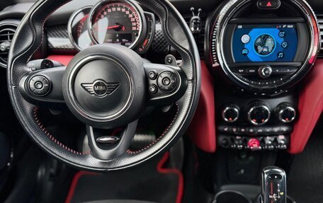MINI Hatch, 2018 год, 2 490 000 рублей, 9 фотография