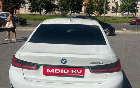 BMW 3 серия, 2019 год, 3 300 000 рублей, 17 фотография