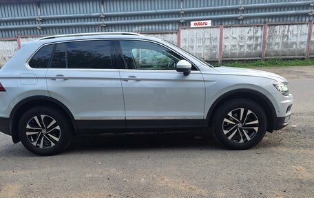 Volkswagen Tiguan II, 2018 год, 2 750 000 рублей, 4 фотография