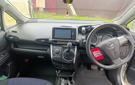 Toyota Wish II, 2012 год, 1 500 000 рублей, 6 фотография