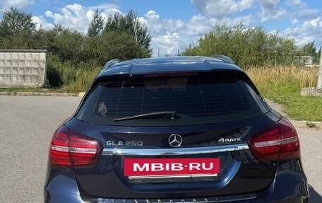 Mercedes-Benz GLA, 2017 год, 2 500 000 рублей, 2 фотография