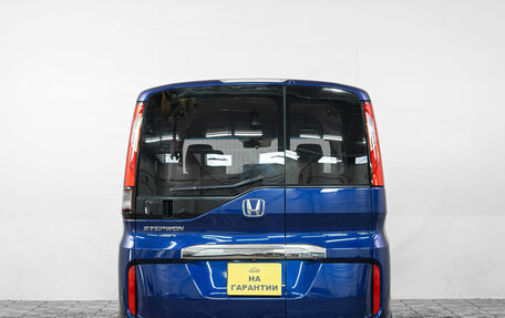 Honda Stepwgn IV, 2016 год, 1 599 000 рублей, 5 фотография