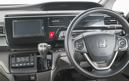 Honda Stepwgn IV, 2016 год, 1 599 000 рублей, 14 фотография