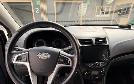 Hyundai Solaris II рестайлинг, 2012 год, 850 000 рублей, 9 фотография