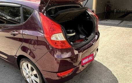 Hyundai Solaris II рестайлинг, 2012 год, 850 000 рублей, 4 фотография