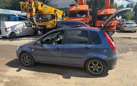 Ford Fiesta, 2005 год, 550 000 рублей, 3 фотография