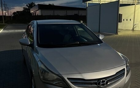 Hyundai Solaris II рестайлинг, 2014 год, 960 000 рублей, 3 фотография