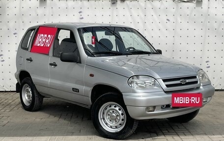 Chevrolet Niva I рестайлинг, 2004 год, 370 000 рублей, 2 фотография