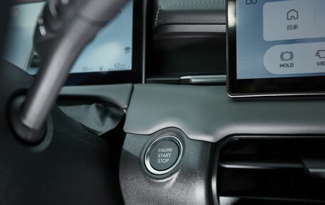 Toyota RAV4, 2026 год, 4 100 000 рублей, 21 фотография