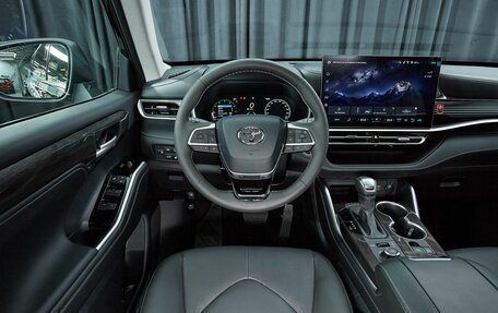 Toyota Highlander, 2026 год, 5 249 000 рублей, 8 фотография