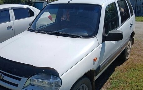 Chevrolet Niva I рестайлинг, 2003 год, 300 000 рублей, 2 фотография