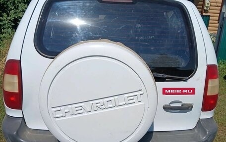 Chevrolet Niva I рестайлинг, 2003 год, 300 000 рублей, 8 фотография