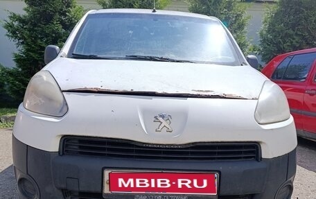Peugeot Partner II рестайлинг 2, 2012 год, 200 000 рублей, 1 фотография