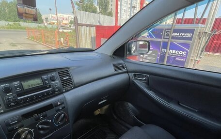 Toyota Corolla, 2005 год, 620 000 рублей, 17 фотография