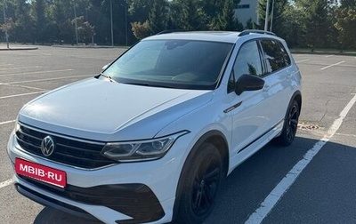 Volkswagen Tiguan II, 2021 год, 2 450 000 рублей, 1 фотография