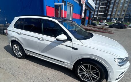Volkswagen Tiguan II, 2020 год, 2 390 000 рублей, 2 фотография