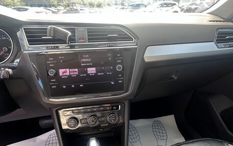 Volkswagen Tiguan II, 2020 год, 2 390 000 рублей, 8 фотография