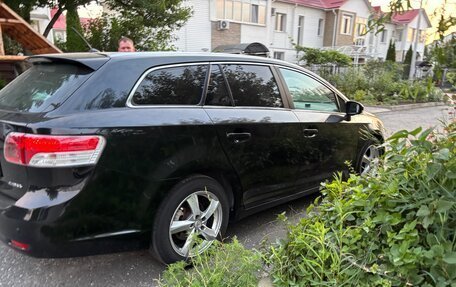 Toyota Avensis III рестайлинг, 2009 год, 900 000 рублей, 7 фотография