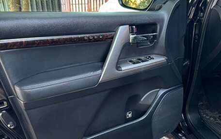 Toyota Land Cruiser 200, 2014 год, 3 450 000 рублей, 31 фотография