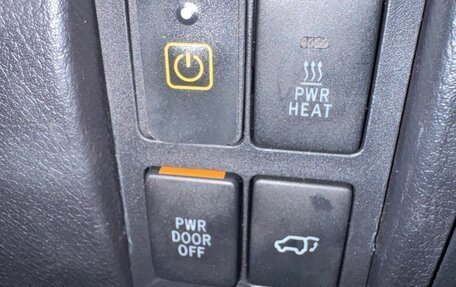 Toyota Land Cruiser 200, 2014 год, 3 450 000 рублей, 22 фотография