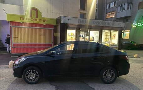 Hyundai Solaris II рестайлинг, 2011 год, 435 000 рублей, 3 фотография