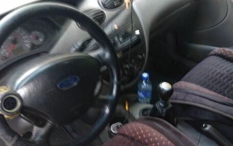Ford Focus IV, 2002 год, 285 000 рублей, 2 фотография