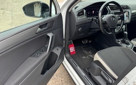 Volkswagen Tiguan II, 2020 год, 2 950 000 рублей, 10 фотография