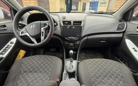Hyundai Solaris II рестайлинг, 2012 год, 860 000 рублей, 5 фотография