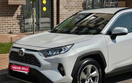 Toyota RAV4, 2020 год, 3 750 000 рублей, 18 фотография