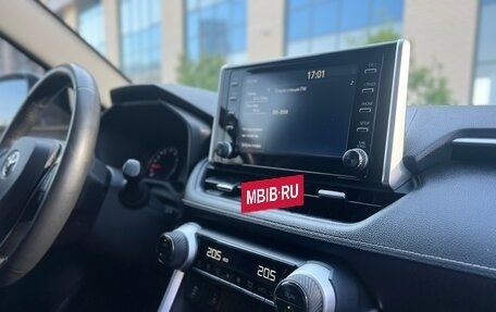 Toyota RAV4, 2020 год, 3 750 000 рублей, 30 фотография
