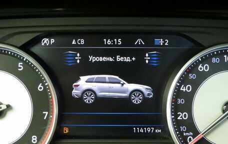 Volkswagen Touareg III, 2019 год, 3 910 000 рублей, 10 фотография