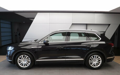 Volkswagen Touareg III, 2019 год, 3 910 000 рублей, 24 фотография