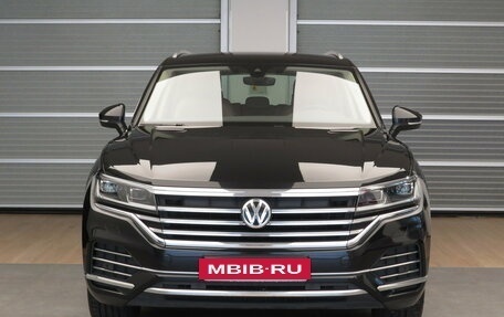 Volkswagen Touareg III, 2019 год, 3 910 000 рублей, 21 фотография