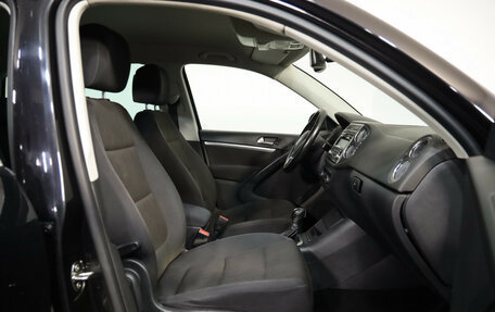 Volkswagen Tiguan I, 2012 год, 1 099 000 рублей, 20 фотография