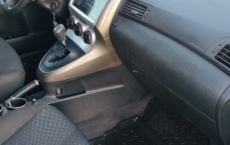 Toyota Verso I, 2009 год, 1 050 000 рублей, 10 фотография